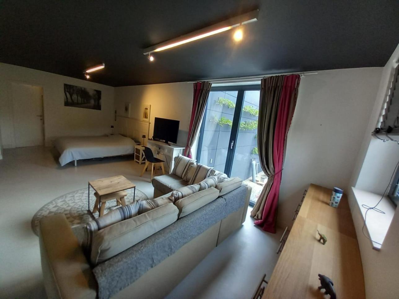 Bed and Breakfast Chez Olivier Вавр Екстер'єр фото